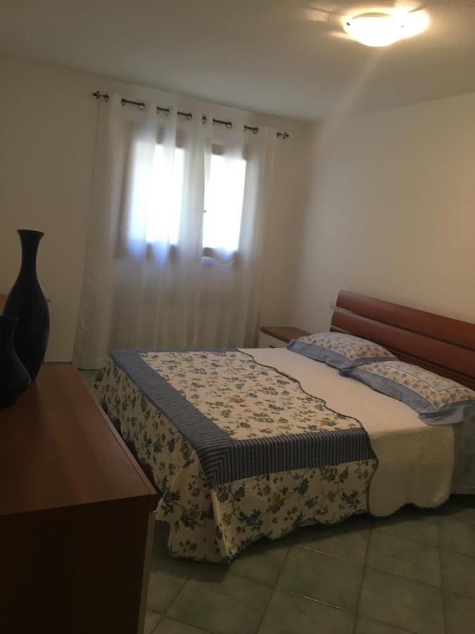Taverna Appartamento Arzachena Esterno foto